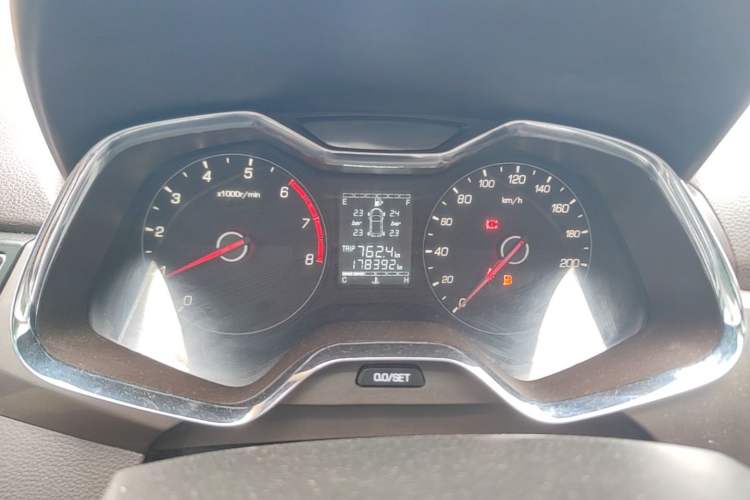 Used Baojun 310W 2017 1.5L Manual Fashion Edition China VI Instrument Cluster