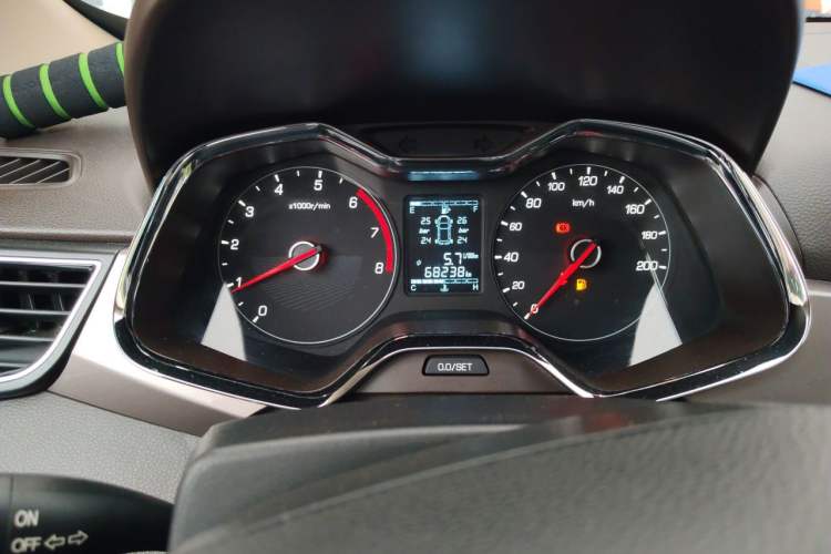 Used Baojun 310W 2017 1.5L Manual Fashion Model China V Instrument Cluster