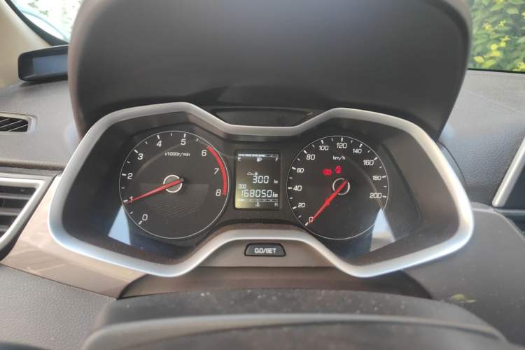Used Baojun 310W 2017 1.5L Manual Comfort Version China V Instrument Cluster