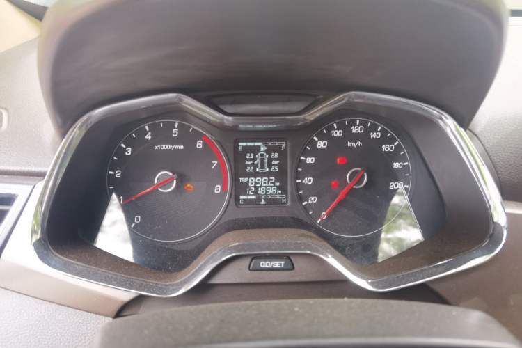 Used Baojun 310W 2017 1.5L Manual Fashion Edition China VI Instrument Cluster
