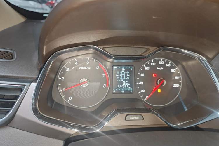 Used Baojun 310W 2017 1.5L Manual Fashion Model China V Instrument Cluster