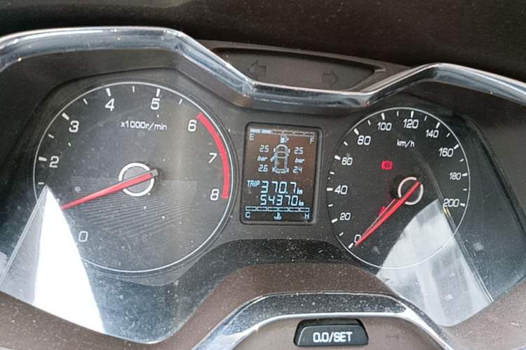 Used Baojun 310W 2017 1.5L Manual Fashion Model China V Instrument Cluster