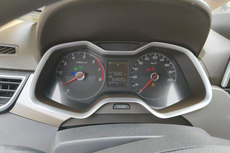 Used Baojun 310W 2017 1.5L Manual Comfort Version China V Instrument Cluster