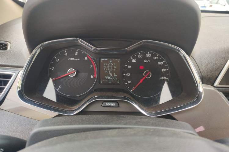 Used Baojun 310W 2017 1.5L Manual Fashion Edition China VI Instrument Cluster
