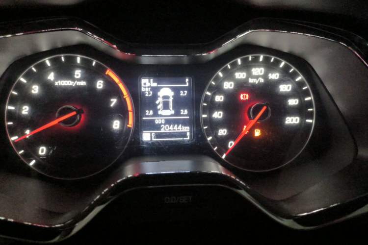 Used Baojun 310W 2017 1.5L Manual Luxury Edition China V Instrument Cluster