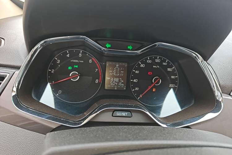 Used Baojun 310W 2017 1.5L Manual Fashion Model China V Instrument Cluster
