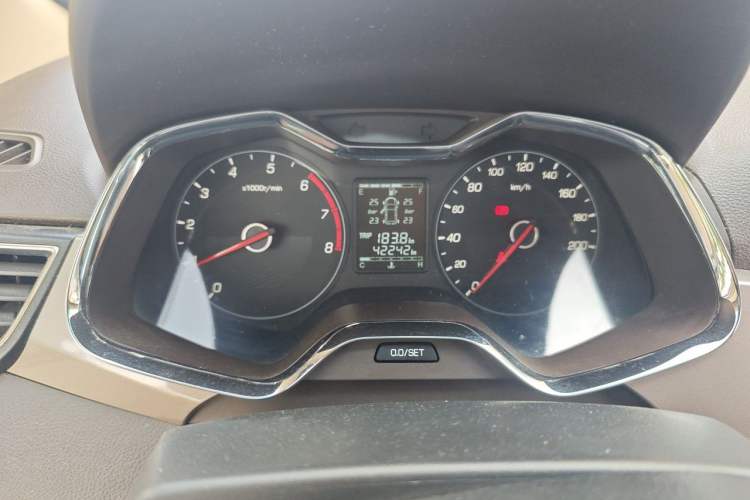 Used Baojun 310W 2017 1.5L Manual Fashion Model China V Instrument Cluster