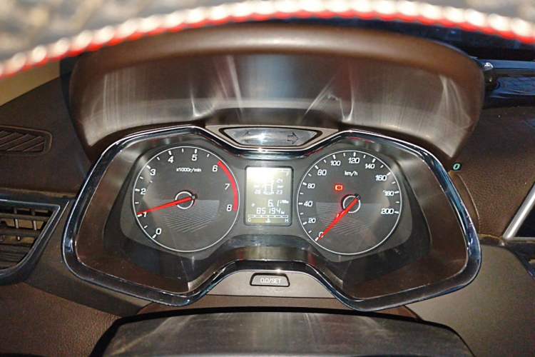 Used Baojun 310W 2017 1.5L Manual Fashion Model China V Instrument Cluster