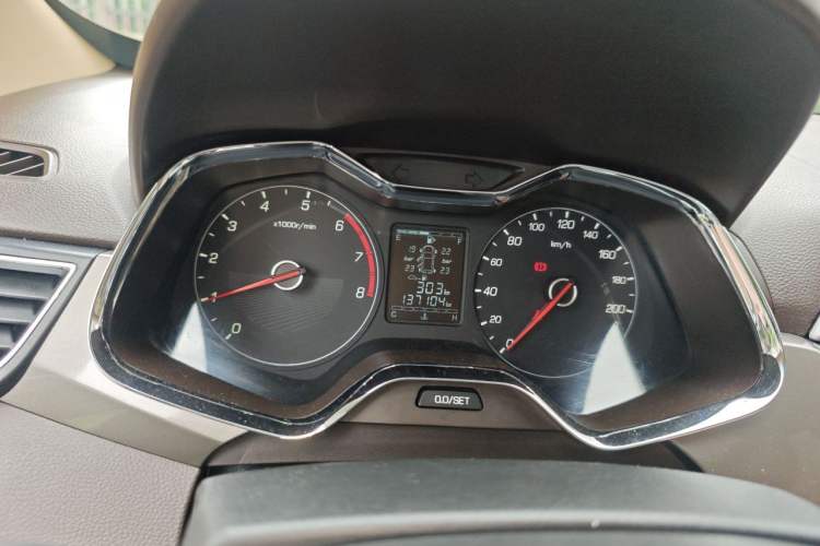Used Baojun 310W 2017 1.5L Manual Fashion Model China V Instrument Cluster