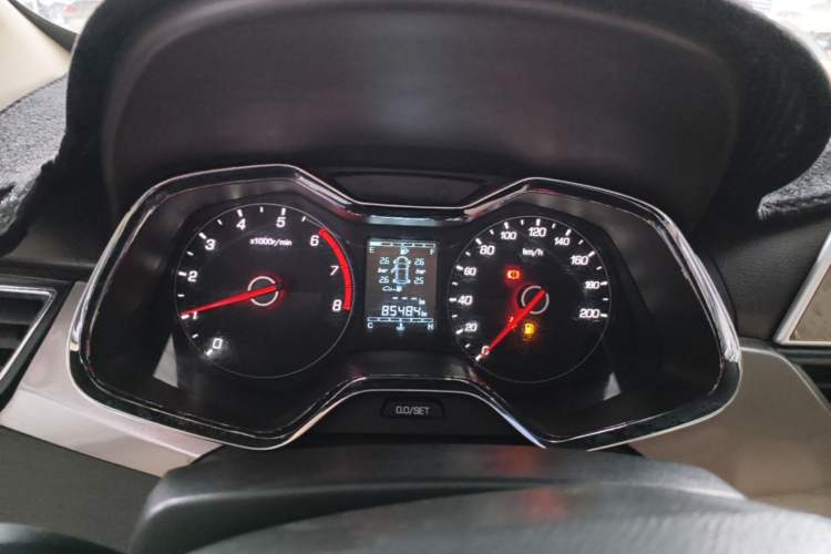 Used Baojun 310W 2017 1.5L Manual Fashion Model China V Instrument Cluster