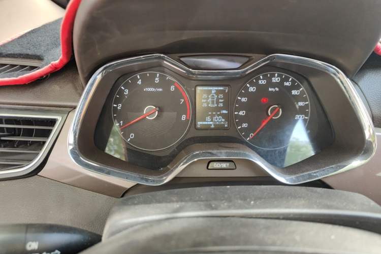Used Baojun 310W 2017 1.5L Manual Fashion Edition China VI Instrument Cluster