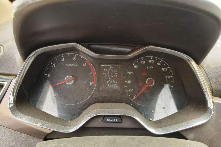 Used Baojun 310W 2017 1.5L Manual Fashion Model China V Instrument Cluster