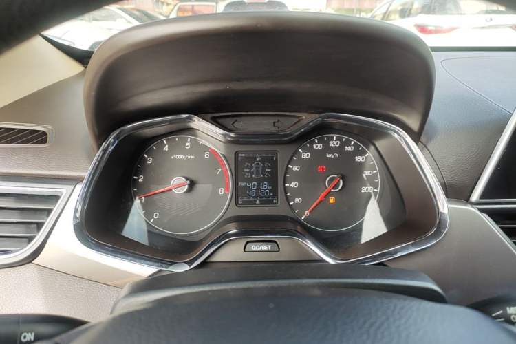 Used Baojun 310W 2017 1.5L Manual Fashion Edition China VI Instrument Cluster