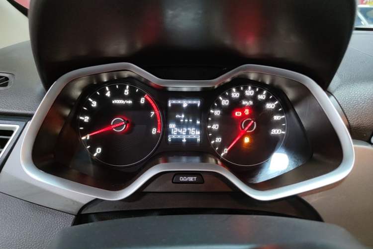 Used Baojun 310W 2017 1.5L Manual Comfort Version China V Instrument Cluster