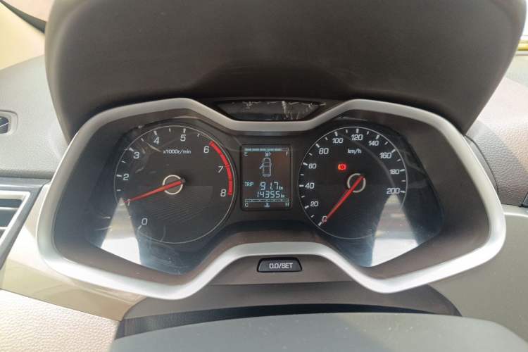 Used Baojun 310W 2017 1.5L Manual Comfort Version China VI Emission Standard Instrument Cluster