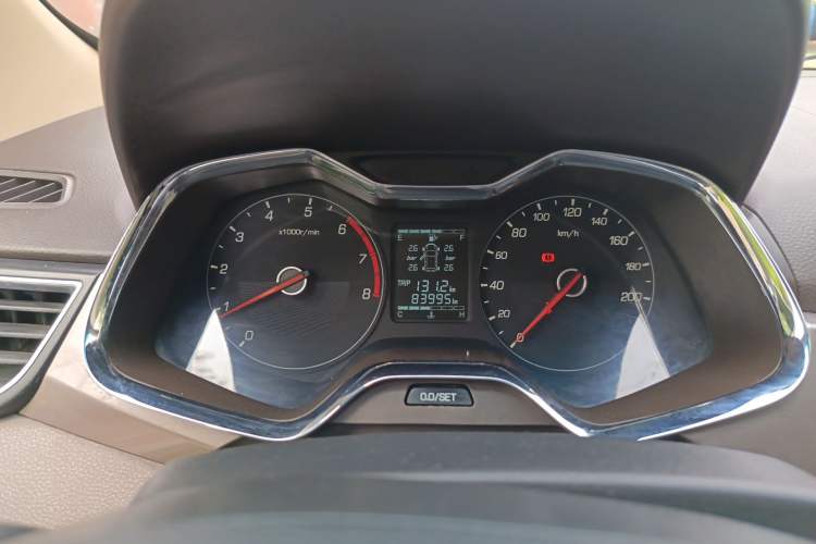 Used Baojun 310W 2017 1.5L Manual Fashion Model China V Instrument Cluster