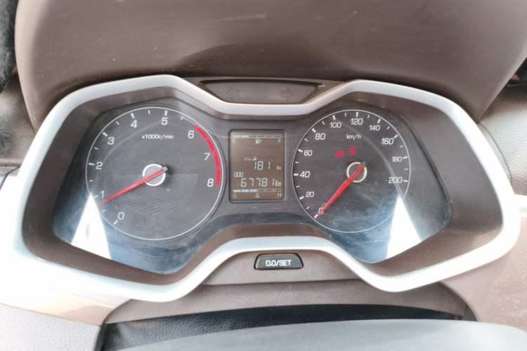Used Baojun 310W 2017 1.5L Manual Comfort Version China V Instrument Cluster