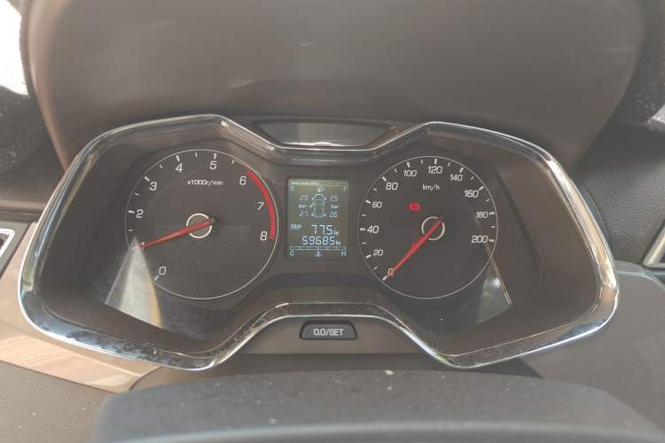 Used Baojun 310W 2017 1.5L Manual Fashion Model China V Instrument Cluster