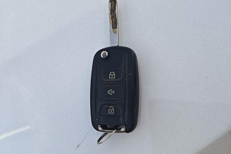Used Baojun 310W 2017 1.2L Manual Value Edition China V Interior 1