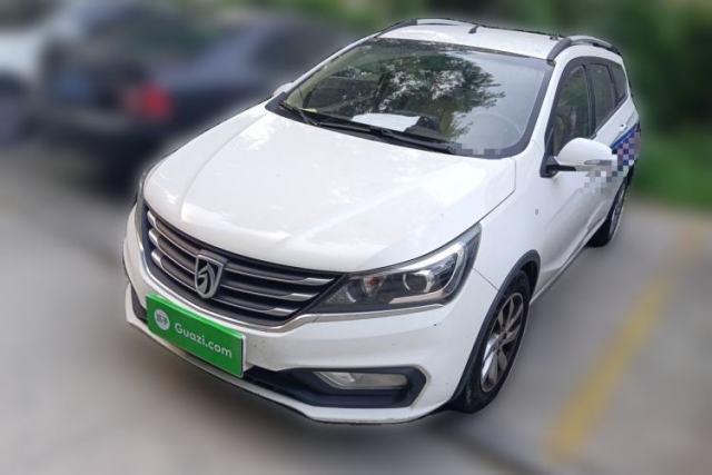 Used Baojun 310W 2017 1.5L Manual Fashion Model China V