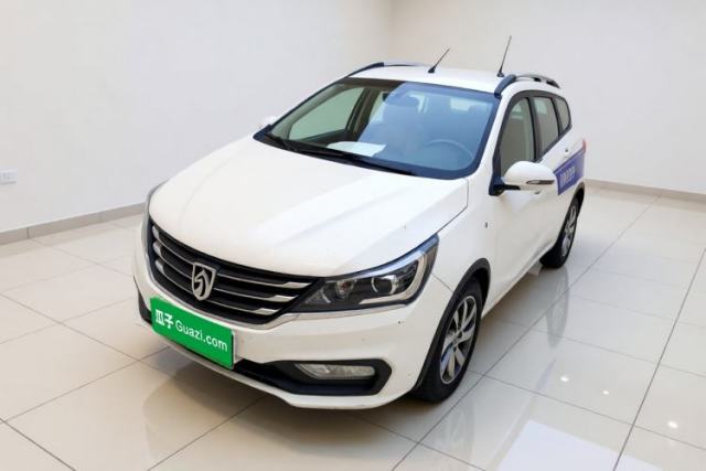 Ojetý Baojun 310W 2017 1.5L Manual Fashion Model China V