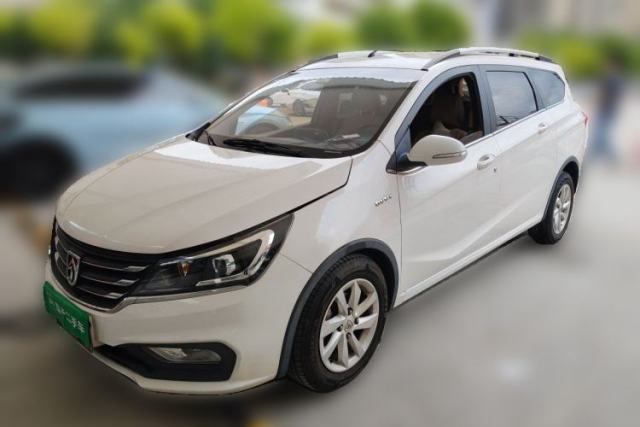 Used Baojun 310W 2017 1.5L Manual Fashion Model China V