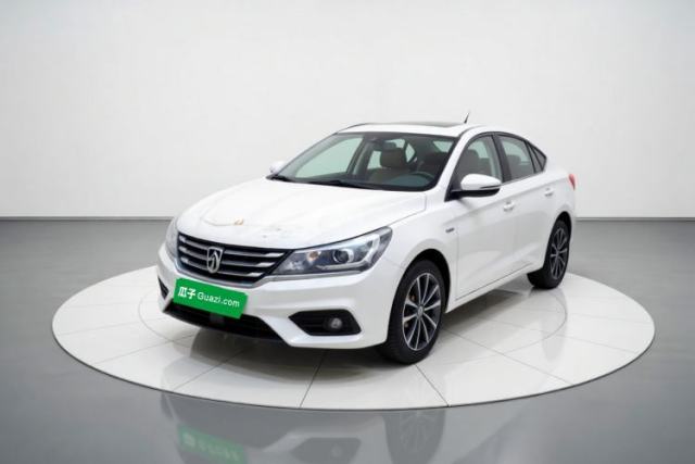 Used Baojun 310W 2017 1.5L Manual Fashion Model China V