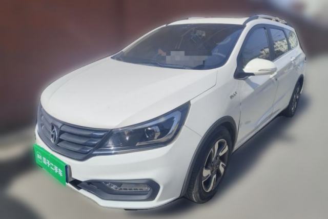 Used Baojun 310W 2017 1.5L Manual Luxury Edition China V