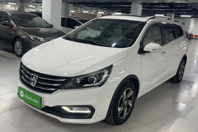 Used Baojun 310W 2017 1.5L Manual Luxury Edition China V