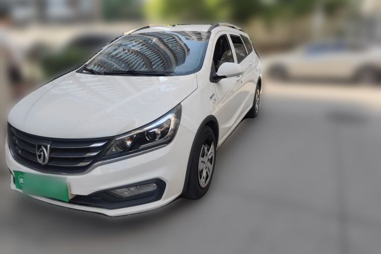 Used Baojun 310W 2017 1.5L Manual Comfort Version China V Guazi used car, China used car export, Used car for sale, Used  cars, Cheapest cars for sale