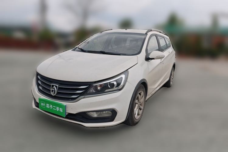 Used Baojun 310W 2017 1.5L Manual Fashion Model China V Guazi used car, China used car export, Used car for sale, Used  cars, Cheapest cars for sale
