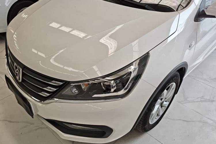Used Baojun 310W 2017 1.5L Manual Comfort Version China V Left Front Headlight