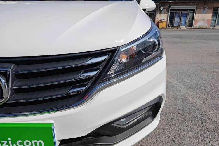 Used Baojun 310W 2017 1.5L Manual Comfort Version China V Left Front Headlight