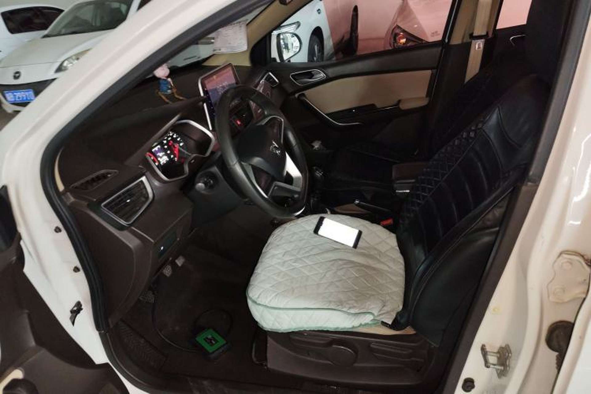 Used Baojun 310W 2017 1.5L Manual Comfort Version China V Left Front Seat