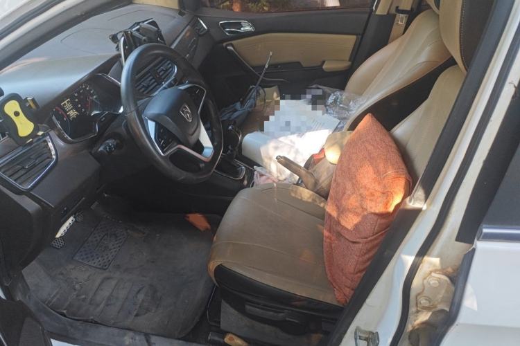 Used Baojun 310W 2017 1.5L Manual Fashion Edition China VI Left Front Seat