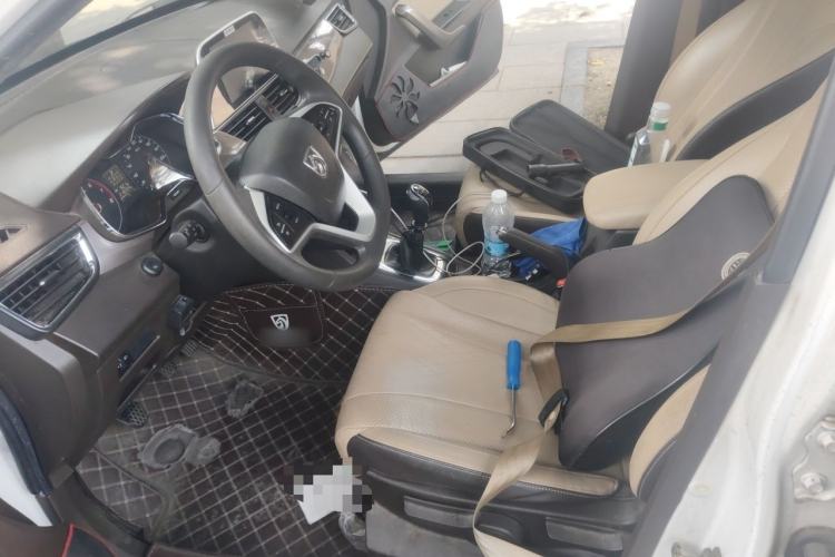 Used Baojun 310W 2017 1.5L Manual Fashion Edition China VI Left Front Seat