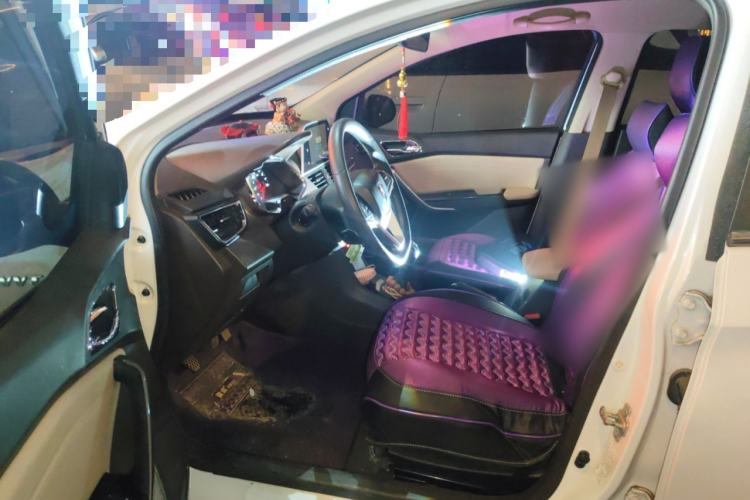 Used Baojun 310W 2017 1.5L Manual Fashion Model China V Left Front Seat