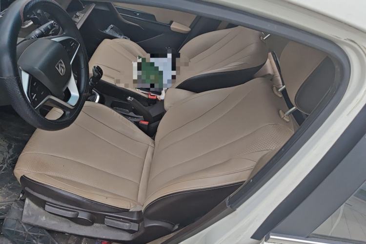 Used Baojun 310W 2017 1.5L Manual Fashion Model China V Left Front Seat