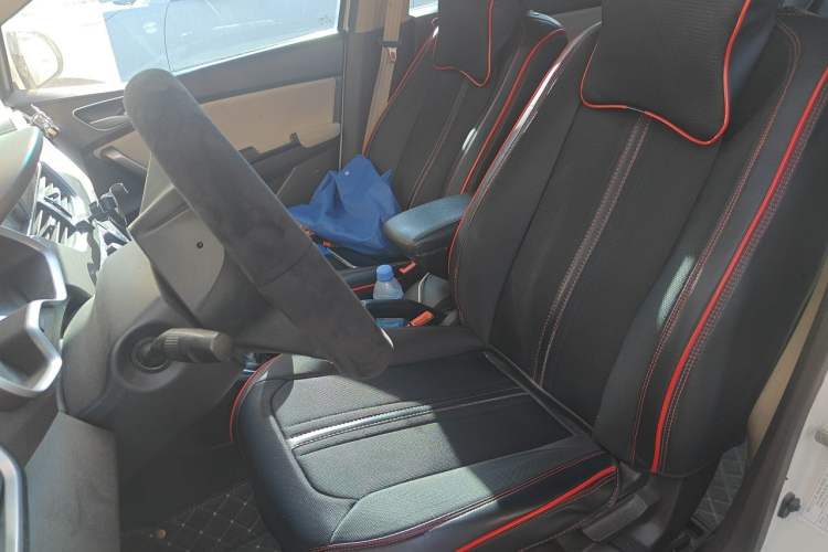 Used Baojun 310W 2017 1.5L Manual Comfort Version China V Left Front Seat