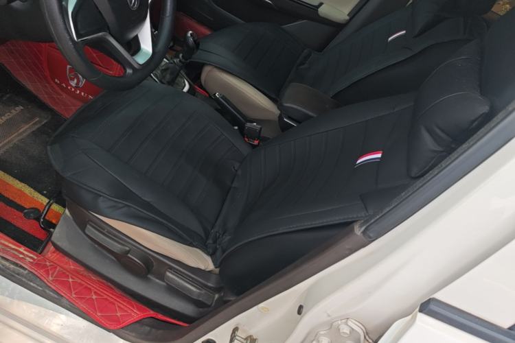 Used Baojun 310W 2017 1.5L Manual Comfort Version China V Left Front Seat
