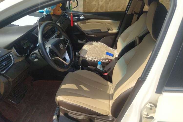 Used Baojun 310W 2017 1.5L Manual Fashion Model China V Left Front Seat