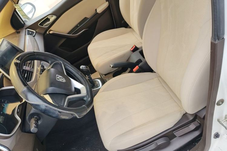 Used Baojun 310W 2017 1.5L Manual Comfort Version China V Left Front Seat