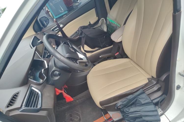 Used Baojun 310W 2017 1.5L Manual Fashion Edition China VI Left Front Seat