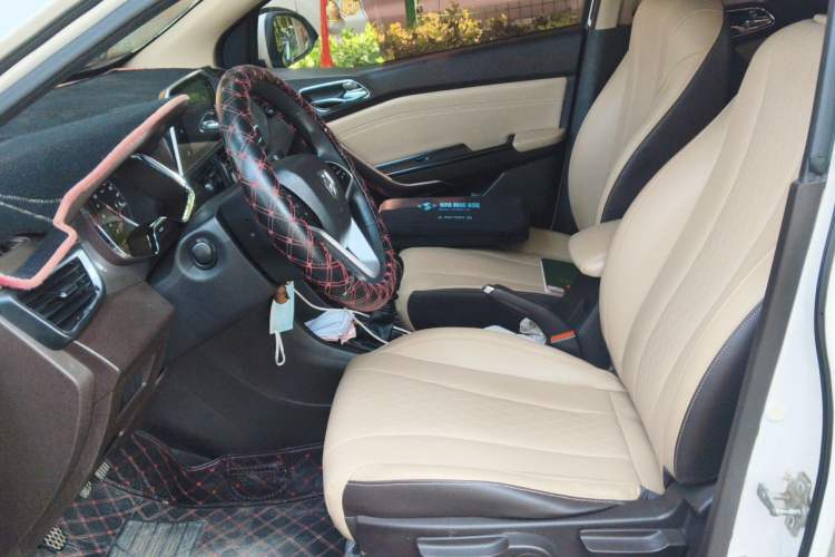 Used Baojun 310W 2017 1.5L Manual Fashion Model China V Left Front Seat