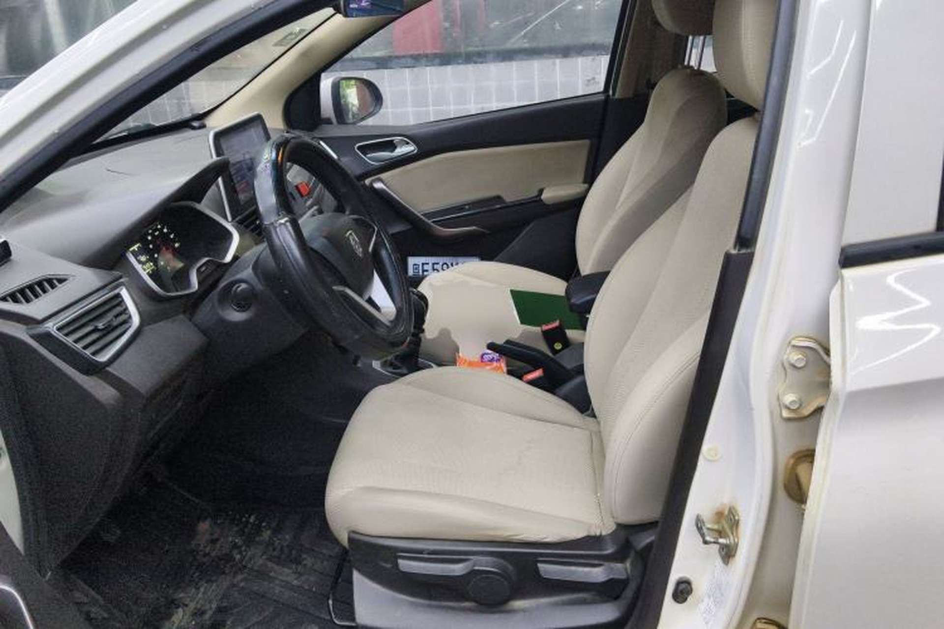 Used Baojun 310W 2017 1.5L Manual Comfort Version China V Left Front Seat