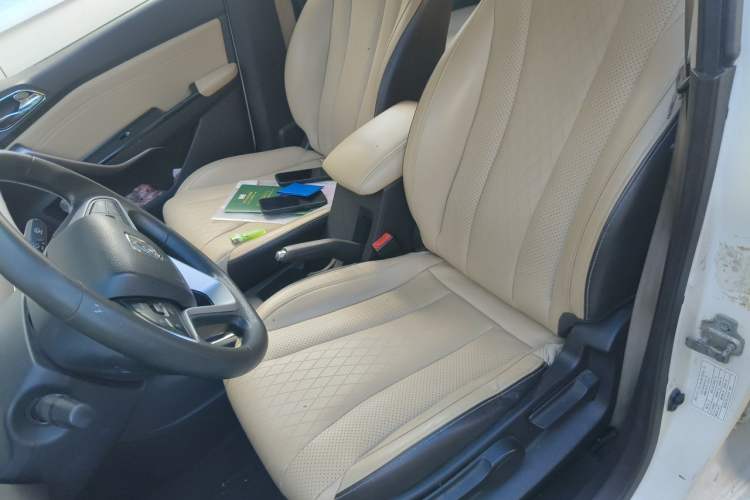 Used Baojun 310W 2017 1.5L Manual Fashion Model China V Left Front Seat