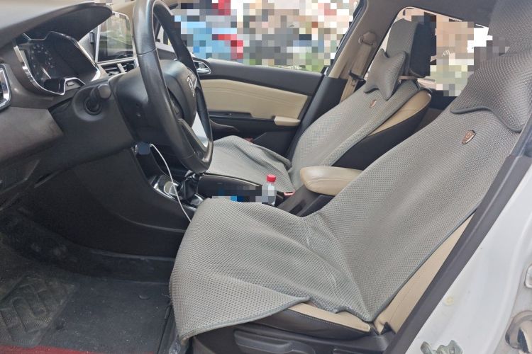 Used Baojun 310W 2017 1.5L Manual Fashion Model China V Left Front Seat