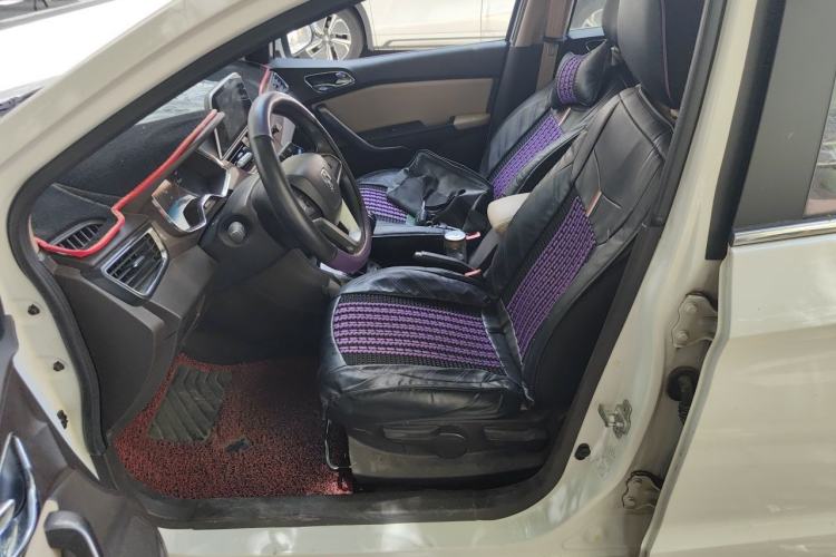 Used Baojun 310W 2017 1.5L Manual Fashion Edition China VI Left Front Seat