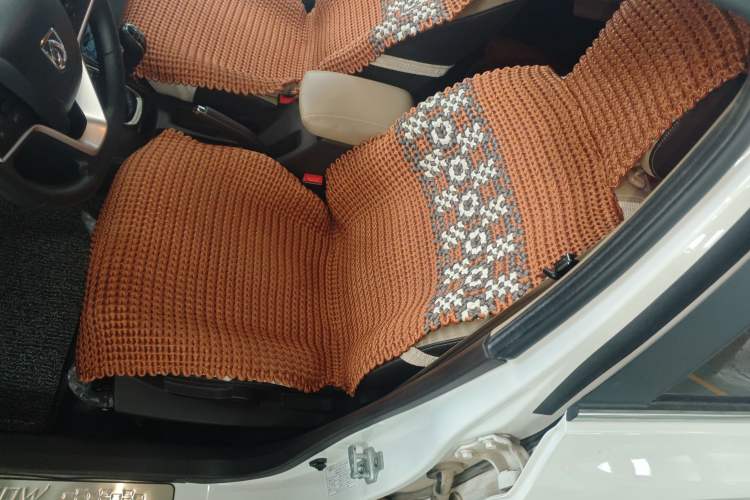 Used Baojun 310W 2017 1.5L Manual Fashion Model China V Left Front Seat