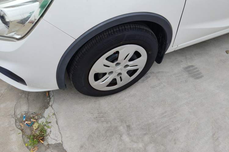 Used Baojun 310W 2017 1.2L Manual Value Edition China V Left Front Wheel Hub